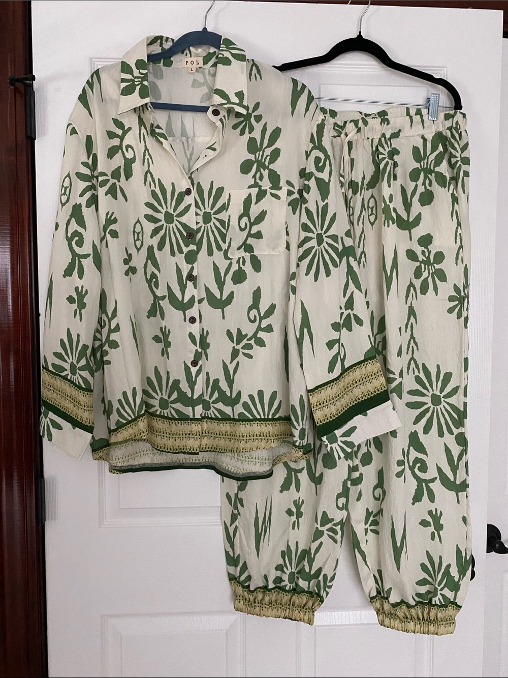 POL Cream and Green Floral Two-Piece Set